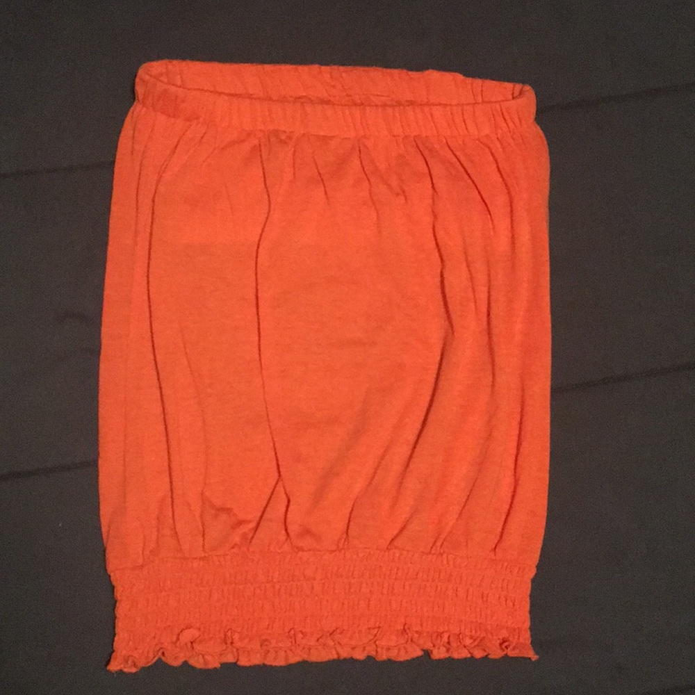 🌟4 for $10 SALE🌟 Juniors strapless top. - Picture 2 of 2